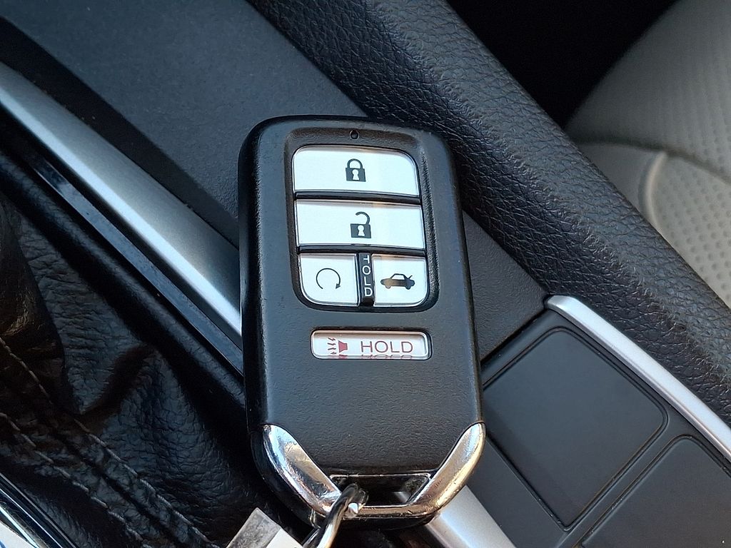 Thumbnail: 2016 Honda Civic - 12
