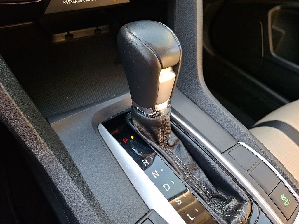 Thumbnail: 2016 Honda Civic - 9