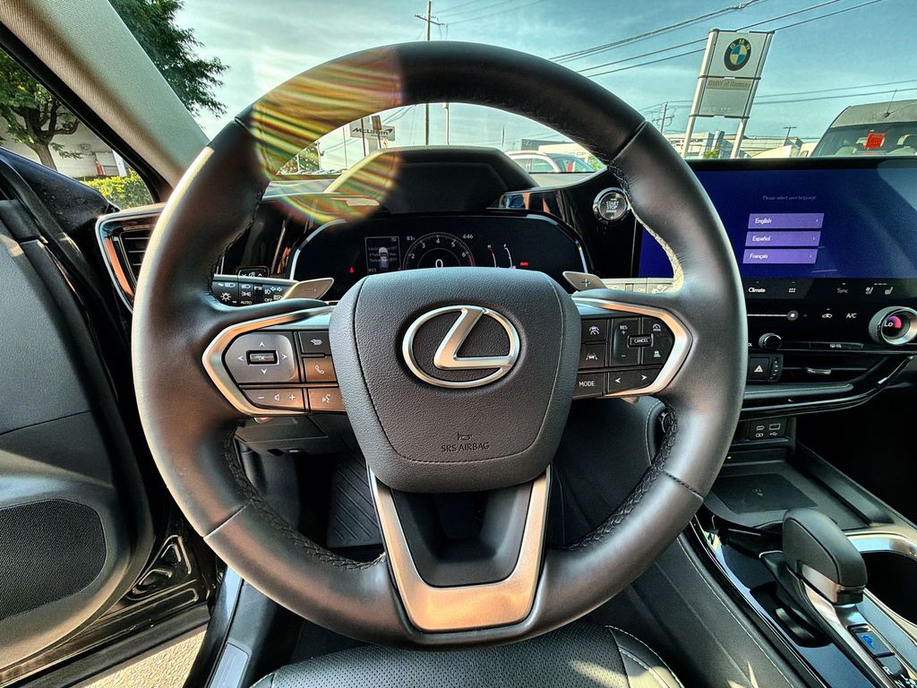 Thumbnail: 2024 Lexus ES - 15