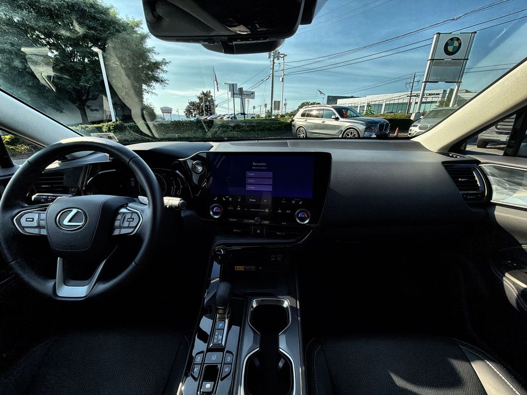 Thumbnail: 2024 Lexus ES - 10