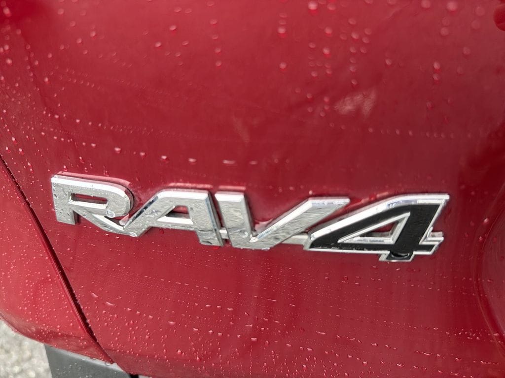 Thumbnail: 2019 Toyota RAV4 - 7