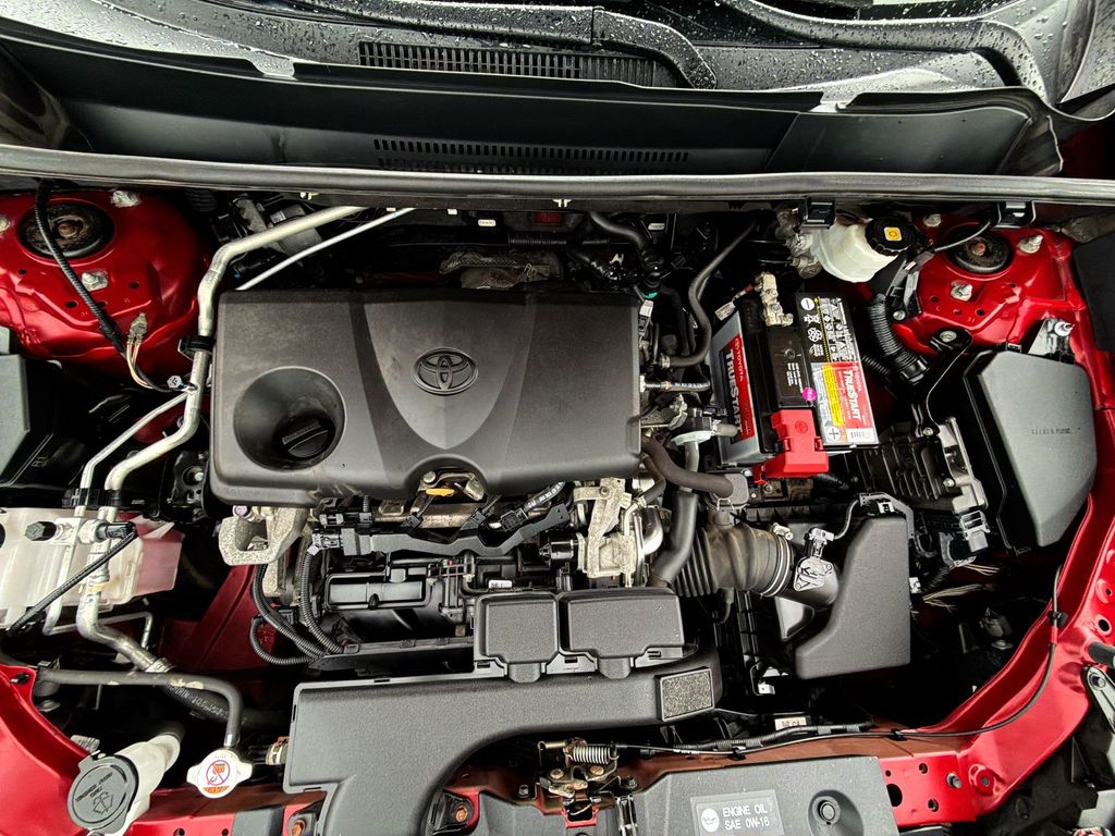 Thumbnail: 2019 Toyota RAV4 - 9