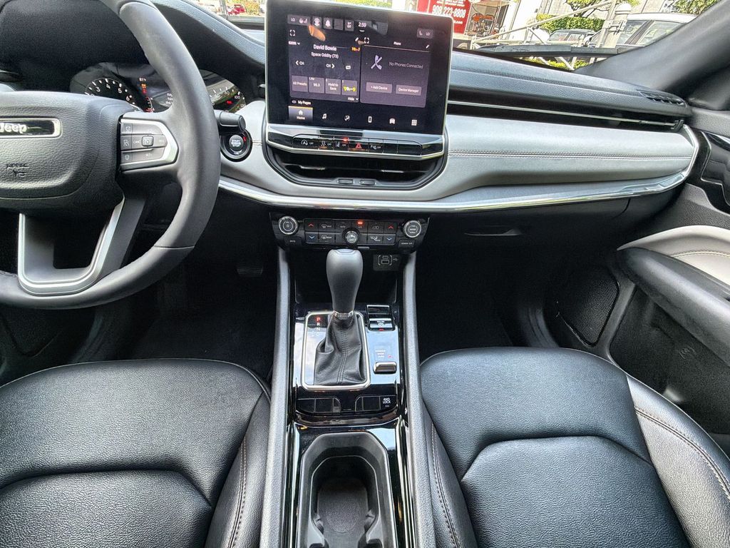 Thumbnail: 2024 Jeep Compass - 15