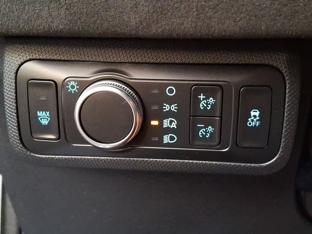 Thumbnail: 2022 Ford Mustang Mach-E - 25