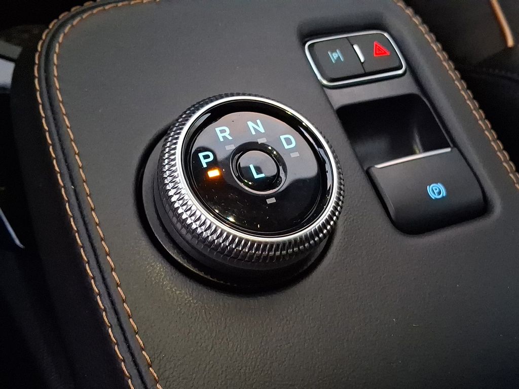 Thumbnail: 2022 Ford Mustang Mach-E - 19