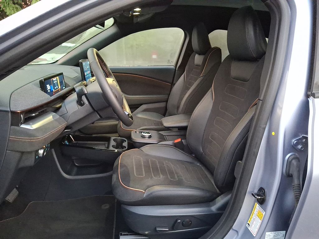 Thumbnail: 2022 Ford Mustang Mach-E - 7