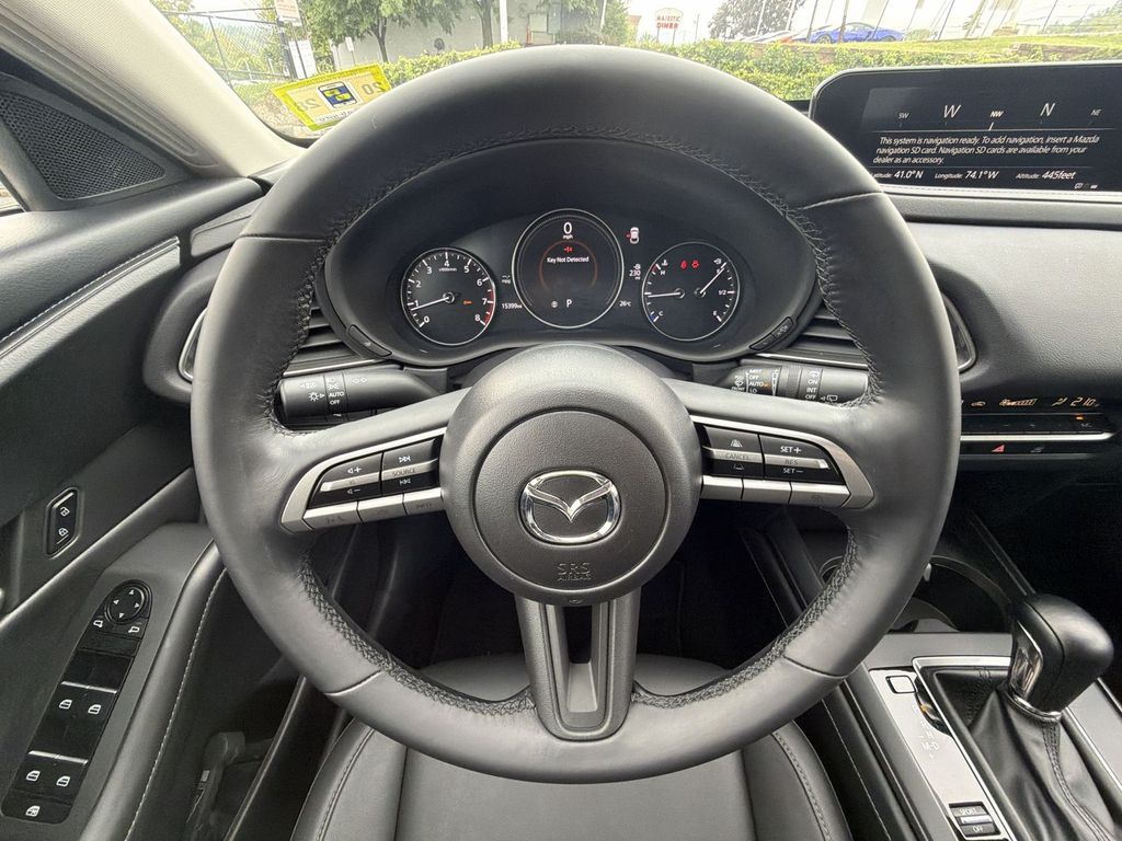 Thumbnail: 2022 Mazda CX-30 - 10