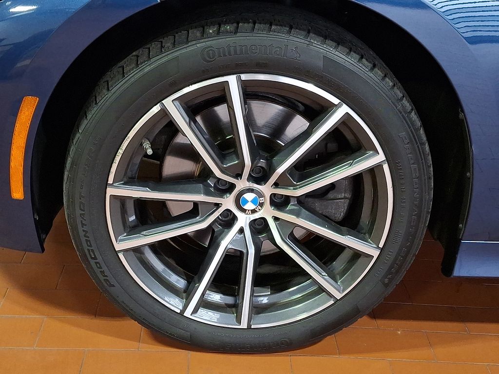 Thumbnail: 2022 BMW 3 Series - 6