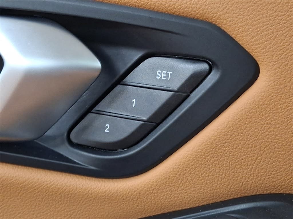 Thumbnail: 2025 BMW 3 Series - 27