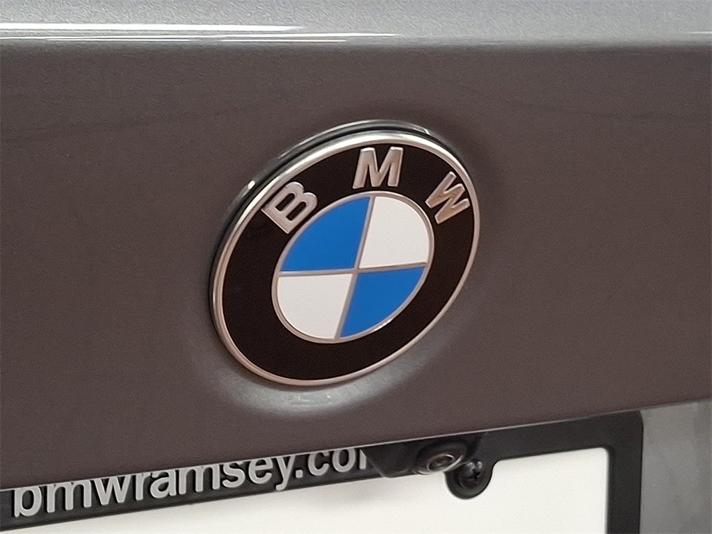 Thumbnail: 2025 BMW 3 Series - 30