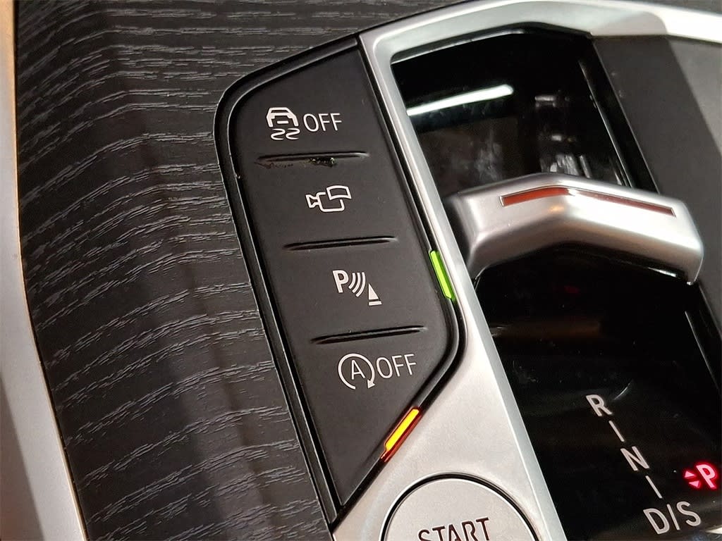 Thumbnail: 2025 BMW 3 Series - 11