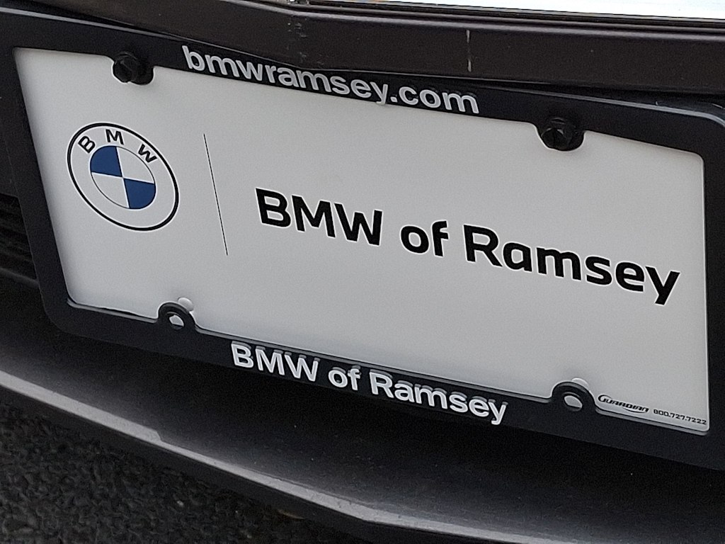 Thumbnail: 2025 BMW 3 Series - 30