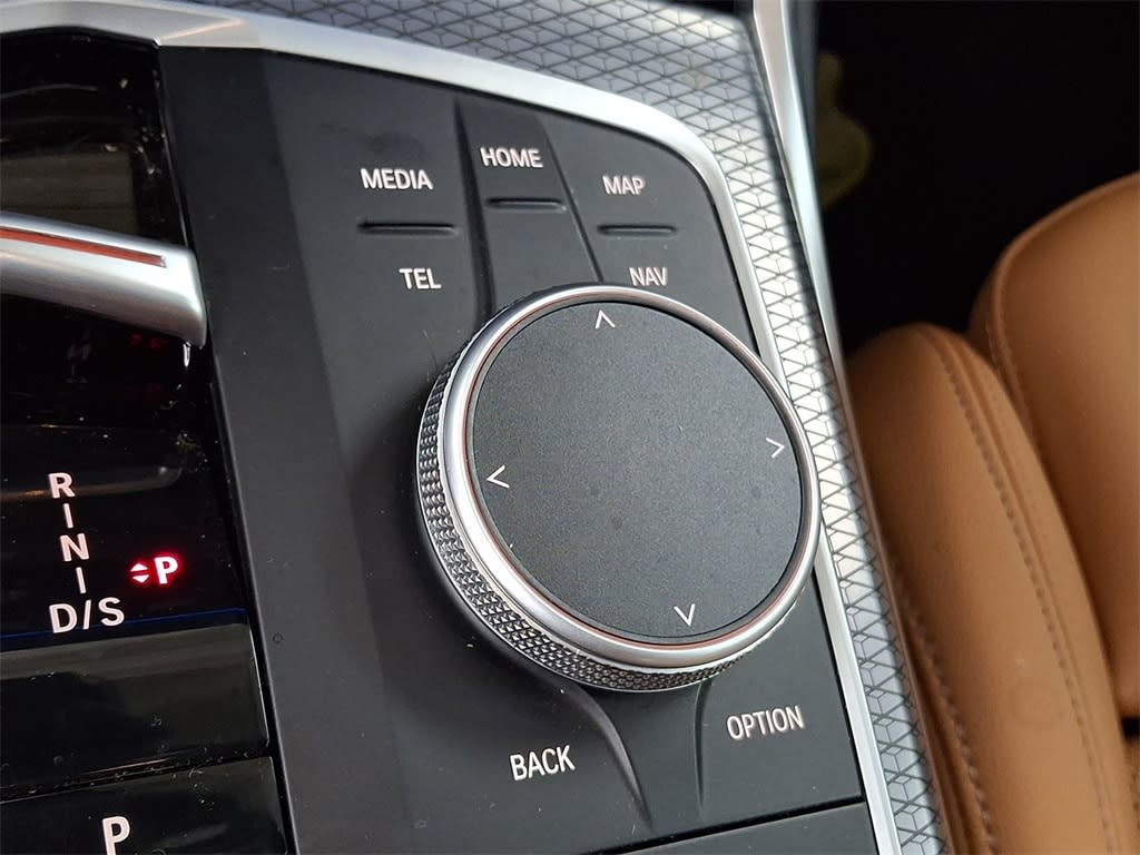 Thumbnail: 2025 BMW 3 Series - 24