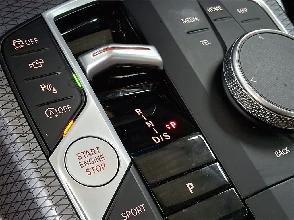 Thumbnail: 2025 BMW 3 Series - 9