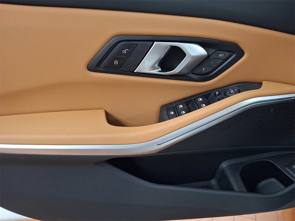 Thumbnail: 2025 BMW 3 Series - 14