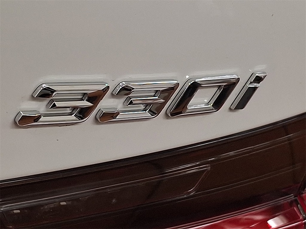 Thumbnail: 2025 BMW 3 Series - 29