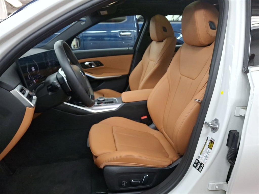 Thumbnail: 2025 BMW 3 Series - 6