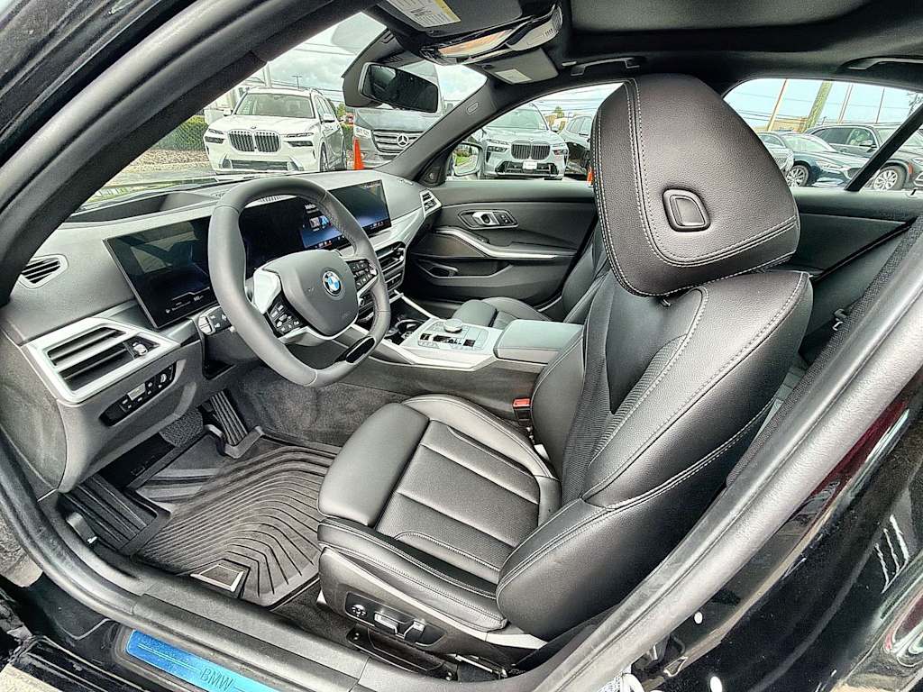 Thumbnail: 2026 BMW 3 Series - 7