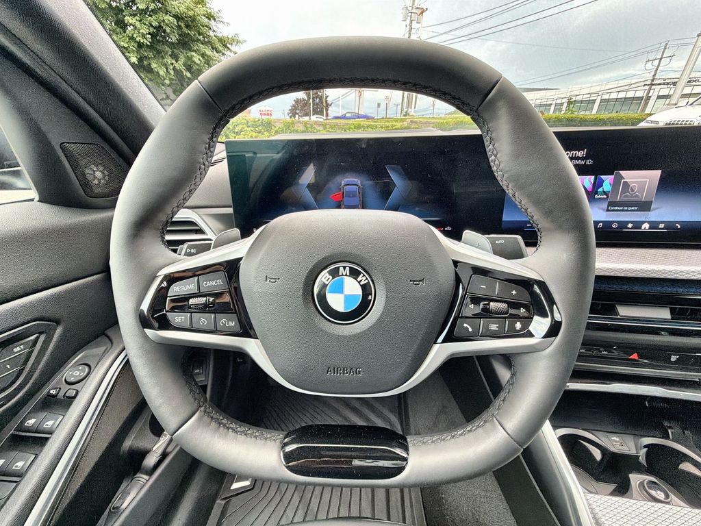 Thumbnail: 2026 BMW 3 Series - 10