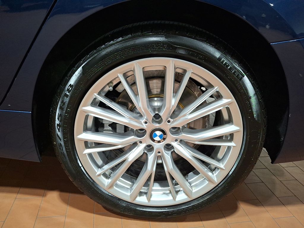 Thumbnail: 2023 BMW 3 Series - 6