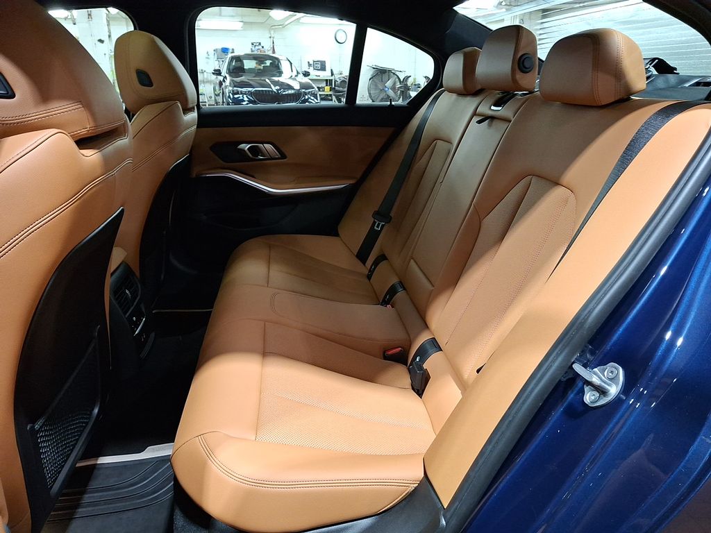 Thumbnail: 2023 BMW 3 Series - 8