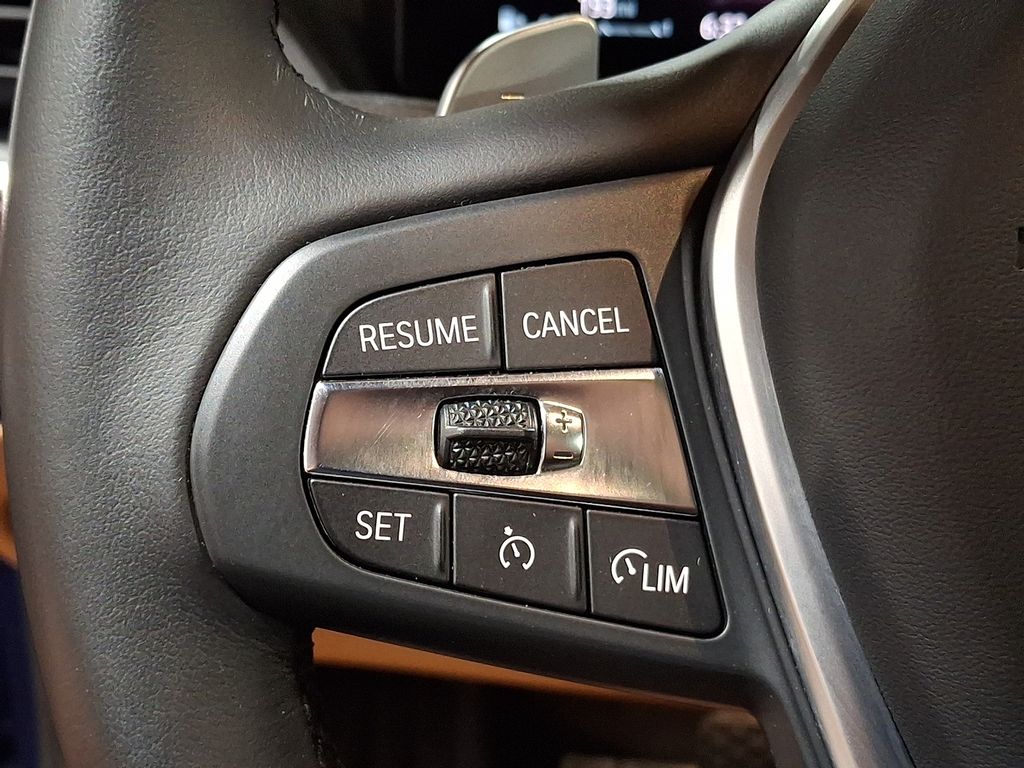 Thumbnail: 2023 BMW 3 Series - 20