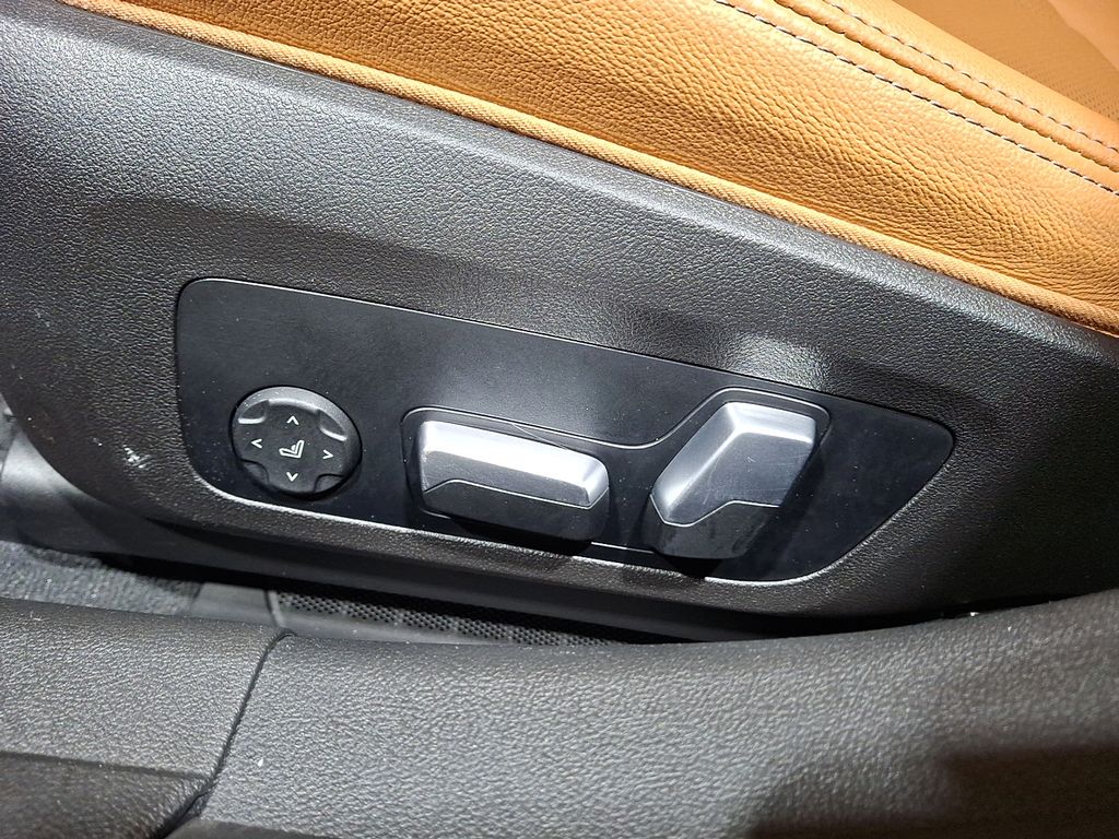 Thumbnail: 2023 BMW 3 Series - 17