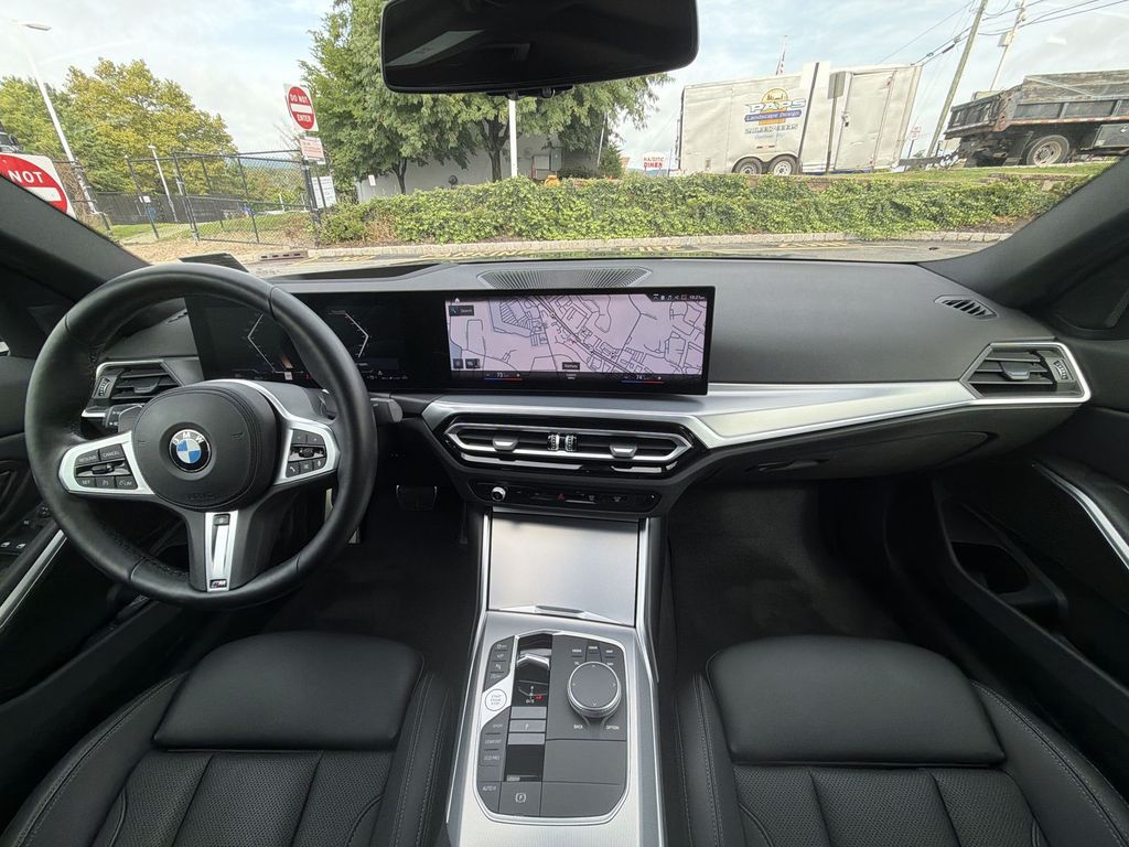 Thumbnail: 2023 BMW 3 Series - 2
