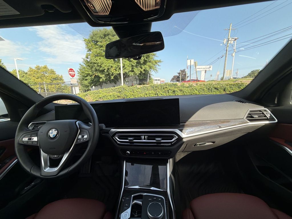 Thumbnail: 2023 BMW 3 Series - 2