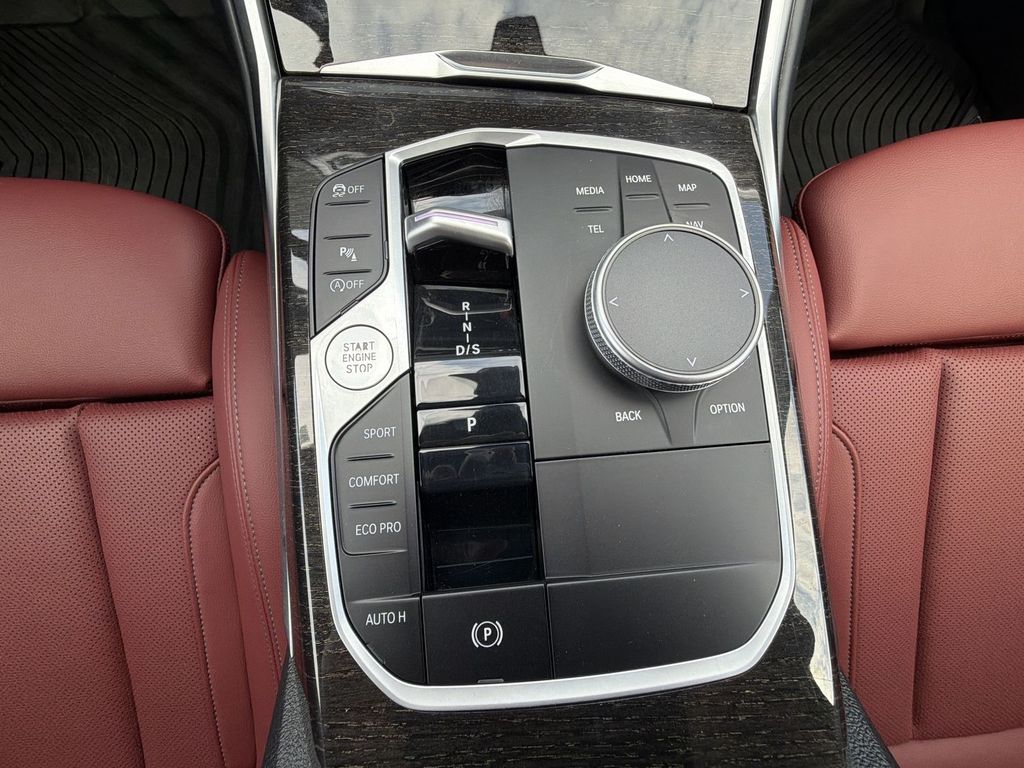 Thumbnail: 2023 BMW 3 Series - 15
