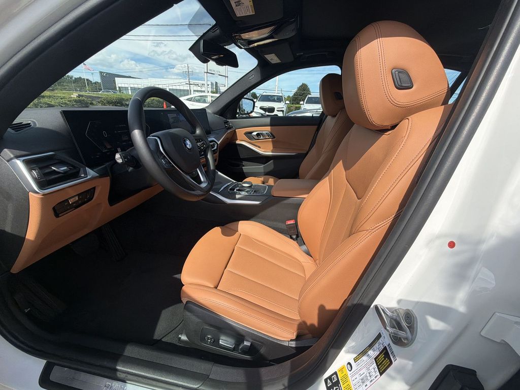Thumbnail: 2023 BMW 3 Series - 11
