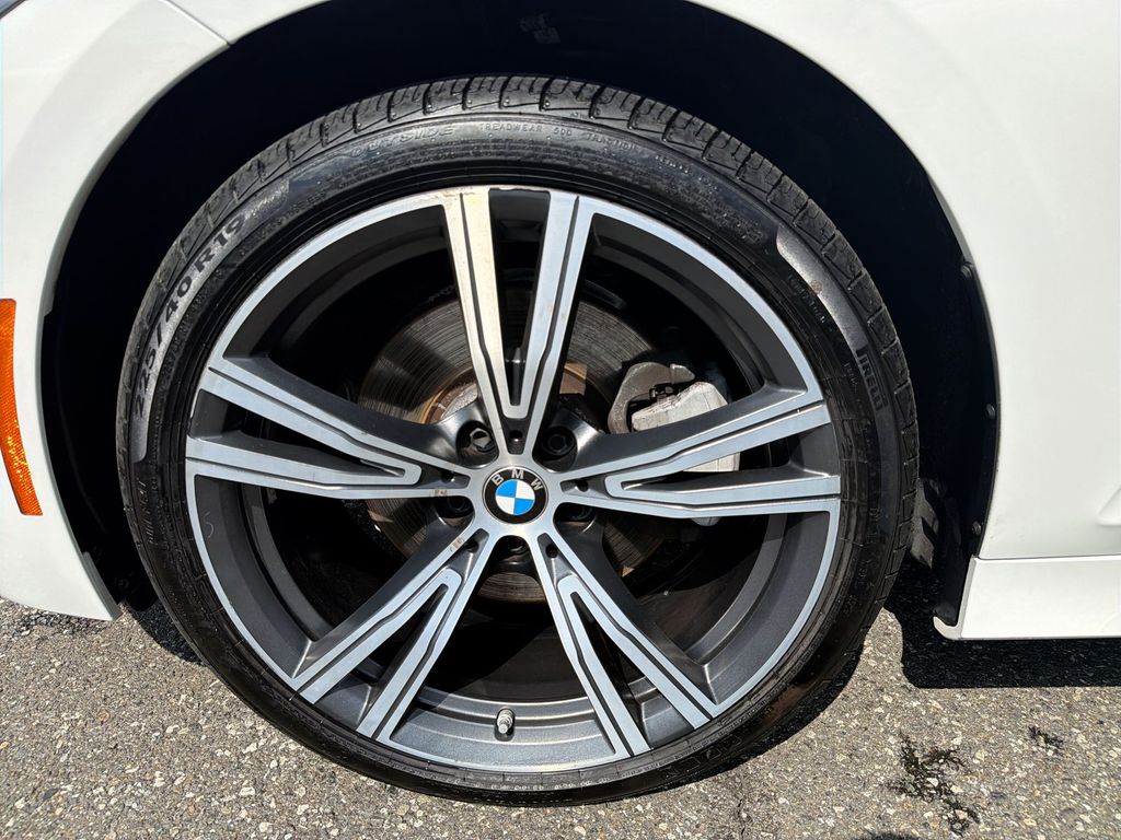Thumbnail: 2023 BMW 3 Series - 8