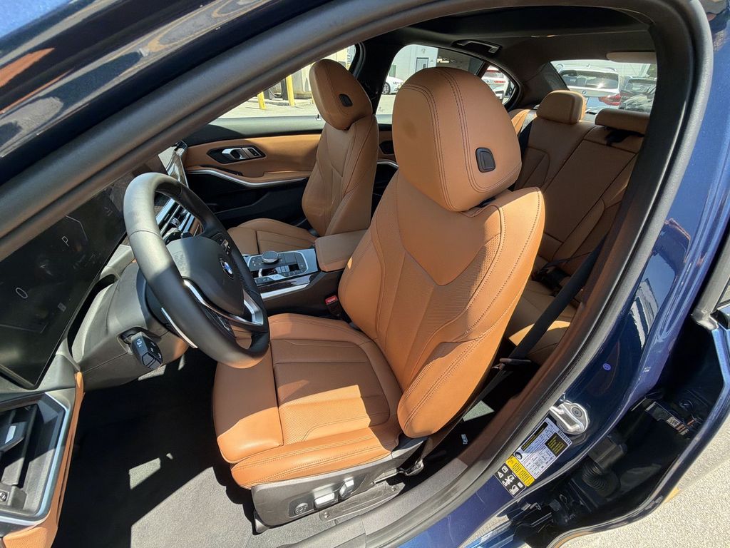 Thumbnail: 2023 BMW 3 Series - 12
