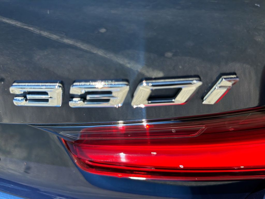 Thumbnail: 2023 BMW 3 Series - 7