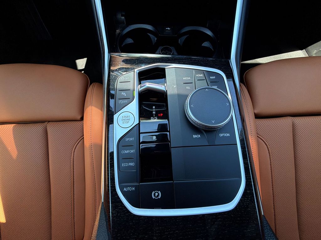 Thumbnail: 2023 BMW 3 Series - 15