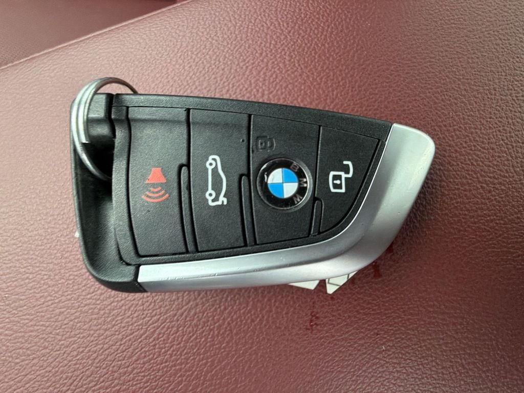 Thumbnail: 2023 BMW 3 Series - 18