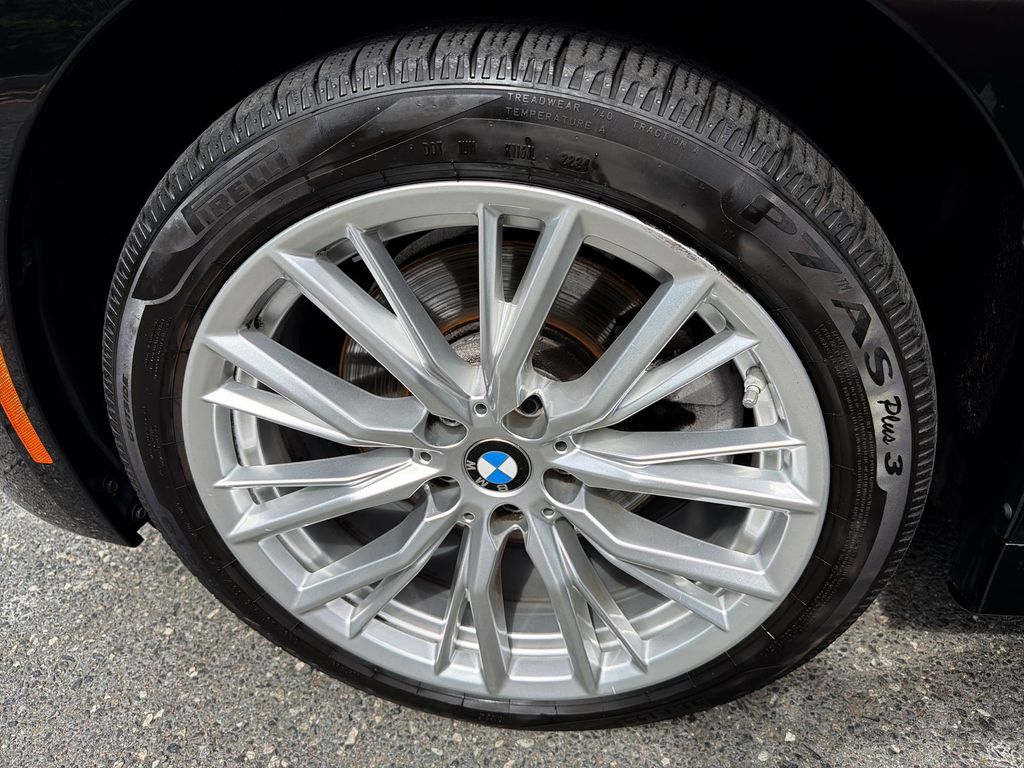 Thumbnail: 2023 BMW 3 Series - 8