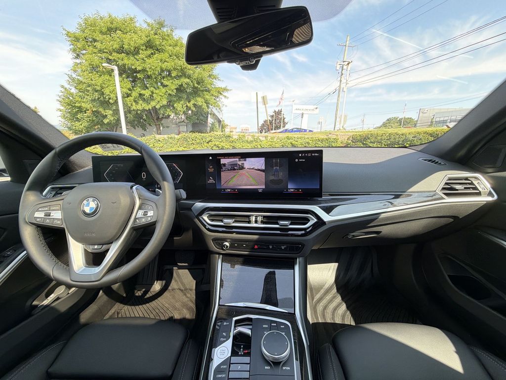 Thumbnail: 2024 BMW 3 Series - 2