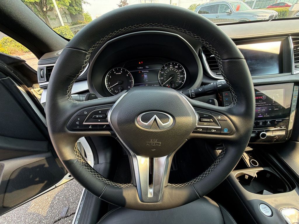 Thumbnail: 2021 INFINITI QX50 - 10
