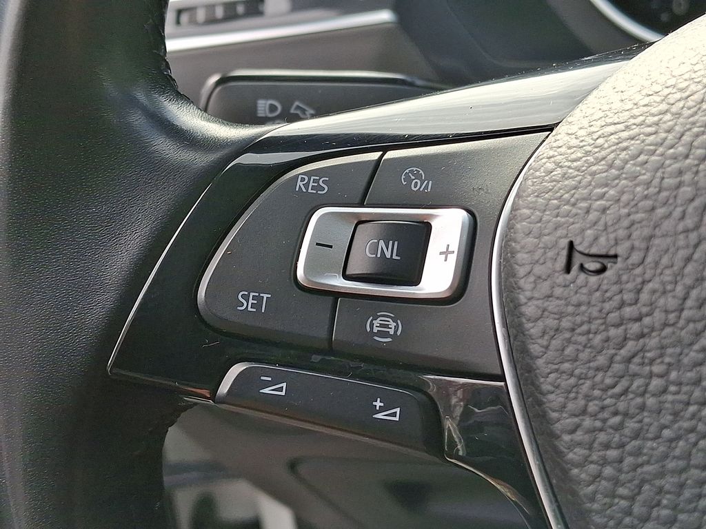 Thumbnail: 2019 Volkswagen Tiguan - 21