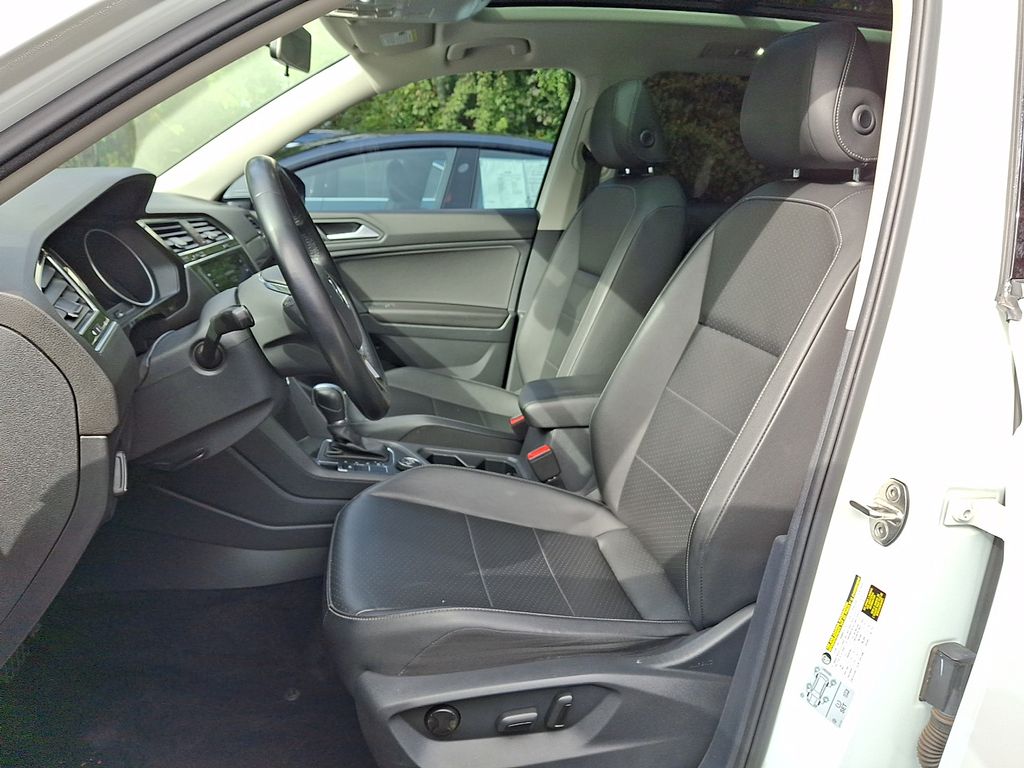 Thumbnail: 2019 Volkswagen Tiguan - 5