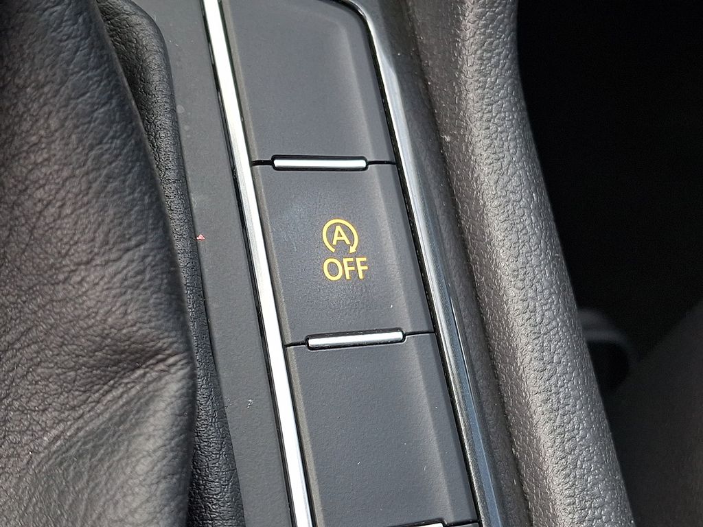 Thumbnail: 2019 Volkswagen Tiguan - 24