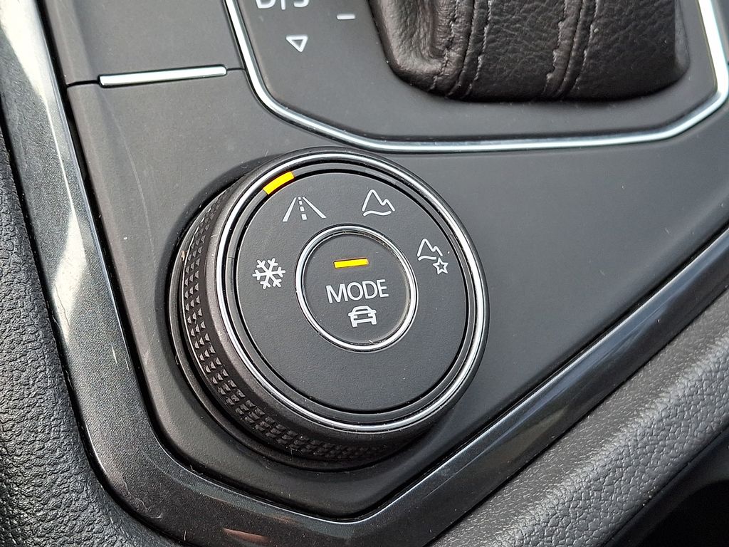 Thumbnail: 2019 Volkswagen Tiguan - 26