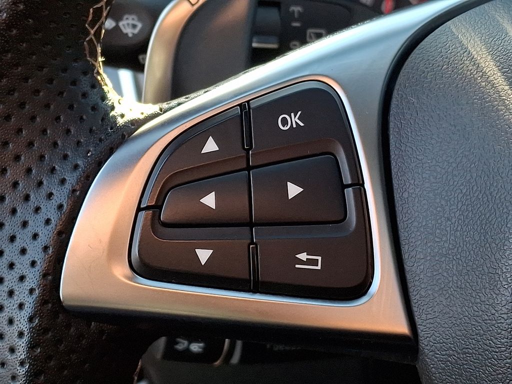 Thumbnail: 2019 Mercedes-Benz GLE - 20