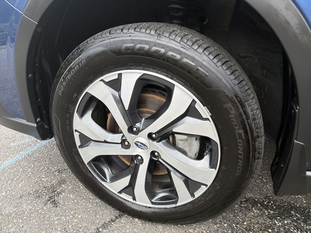 Thumbnail: 2022 Subaru Outback - 8