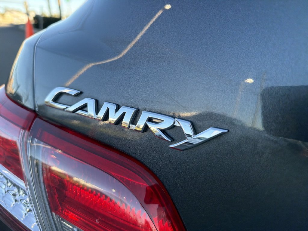 Thumbnail: 2011 Toyota Camry - 27