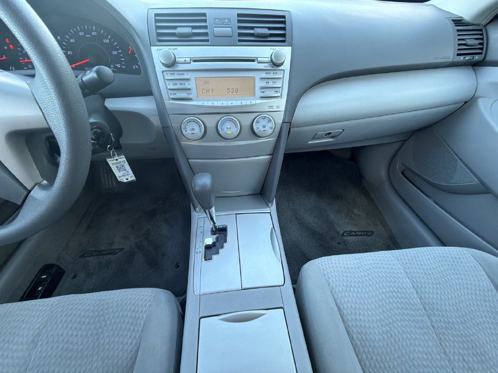 Thumbnail: 2011 Toyota Camry - 13