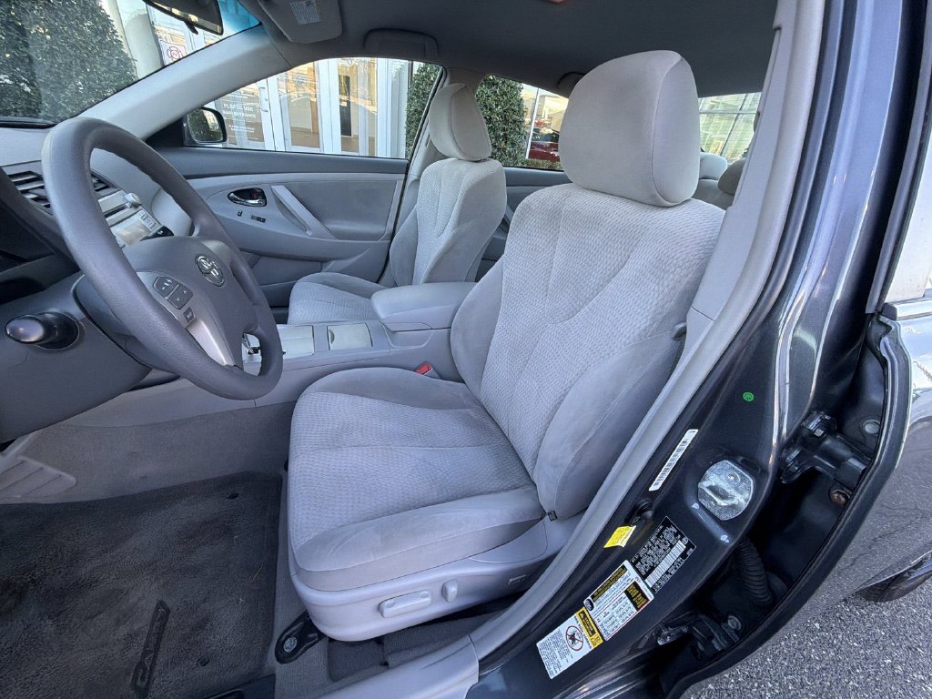 Thumbnail: 2011 Toyota Camry - 10
