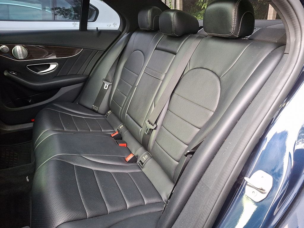 Thumbnail: 2017 Mercedes-Benz C-Class - 8