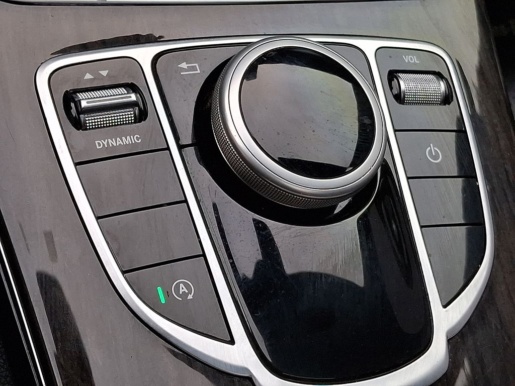 Thumbnail: 2017 Mercedes-Benz C-Class - 10